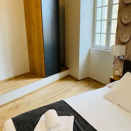 Sarlat.catalina * サルラ・ラ・カネダ