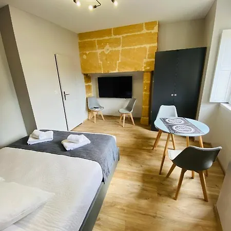 Sarlat.catalina アパート *