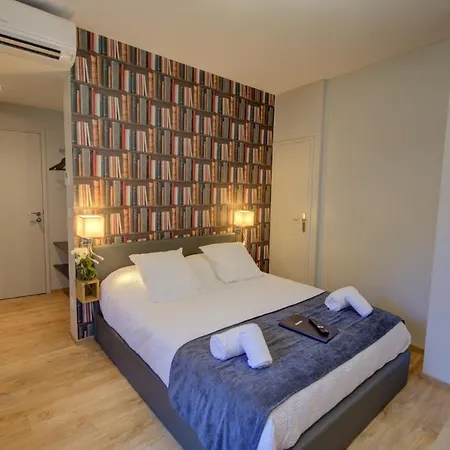 Sarlat.catalina * サルラ・ラ・カネダ