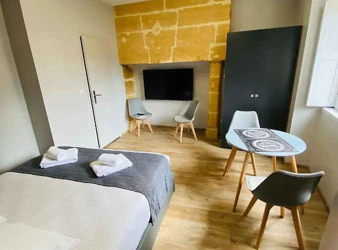 Sarlat.catalina 아파트 *