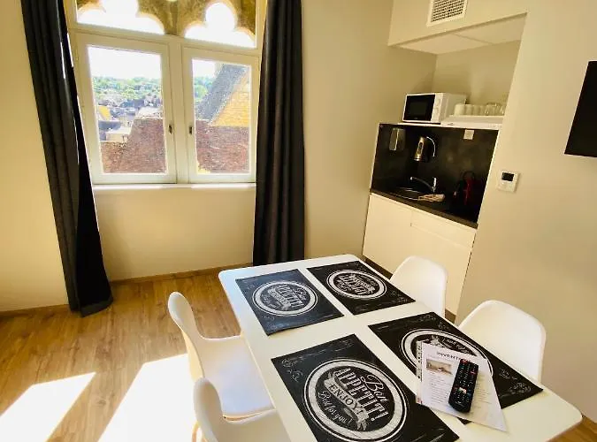 Sarlat.catalina 사흘라 라 카네다