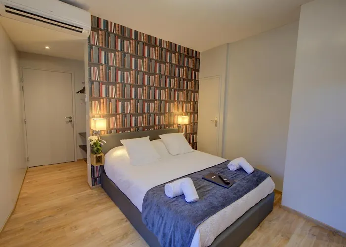 Sarlat.catalina * 사흘라 라 카네다