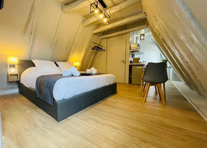 Sarlat.catalina 아파트 *